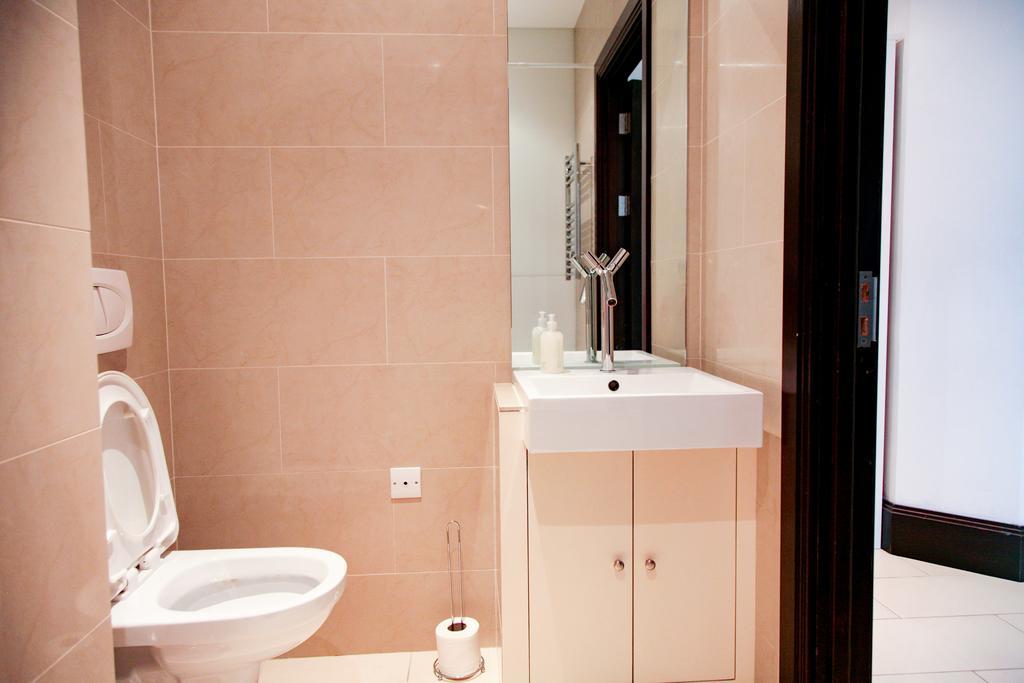 Club Living - Barbican Apartments Londýn Pokoj fotografie
