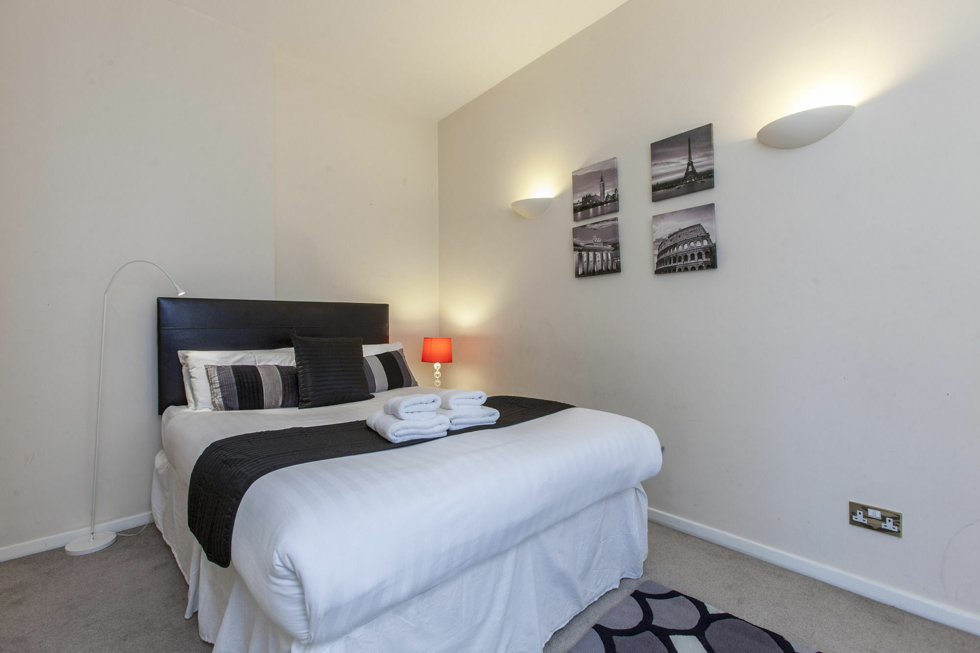 Club Living - Barbican Apartments Londýn Exteriér fotografie